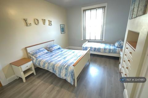 undefined, Park Lake Road, Poole, BH15