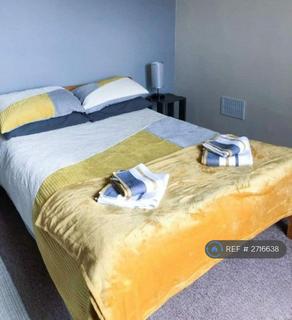 2 bedroom flat to rent, Market Street, Buxton, SK17