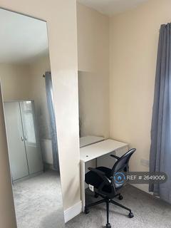 3 bedroom semi-detached house to rent, Ludlow Road, Coventry, CV5