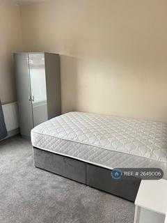 3 bedroom semi-detached house to rent, Ludlow Road, Coventry, CV5