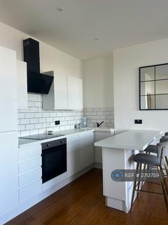 2 bedroom flat to rent, Lewis Crescent, Cliftonville, Margate, CT9