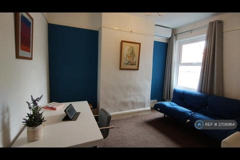 1 bedroom flat to rent, Queensland Avenue, Coventry, CV5