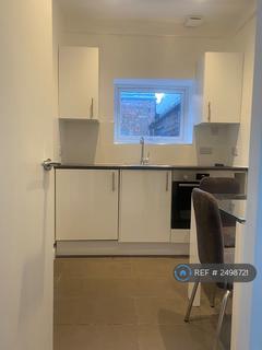 1 bedroom flat to rent, Church Road, London, NW4