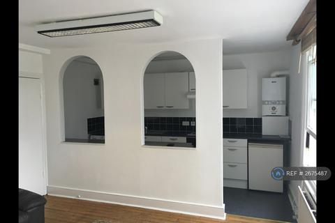 2 bedroom flat to rent, Champion Road, London, SE26
