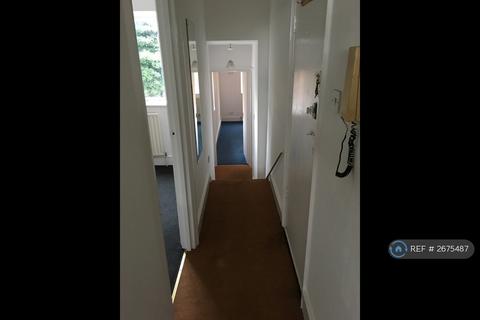 2 bedroom flat to rent, Champion Road, London, SE26