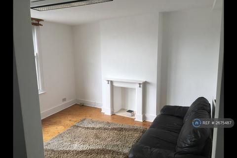 2 bedroom flat to rent, Champion Road, London, SE26