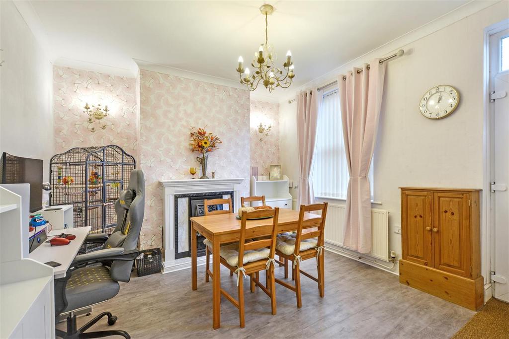 Dining Room 1.jpeg