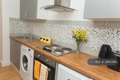 undefined, Cemetery Road, Leeds, LS11