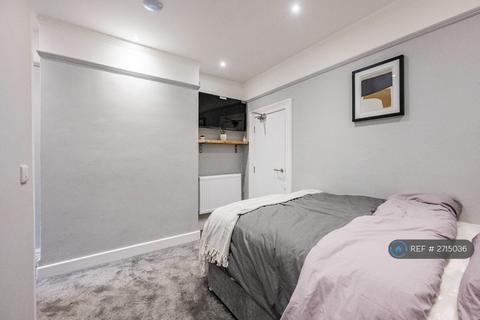1 bedroom in a house share to rent, Wood Street, Norwich, NR1