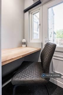 1 bedroom in a house share to rent, Wood Street, Norwich, NR1