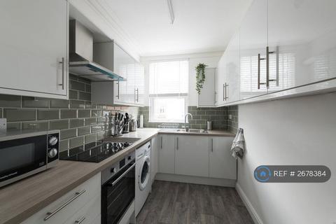 1 bedroom in a house share to rent, Milton Road, Swindon, SN1