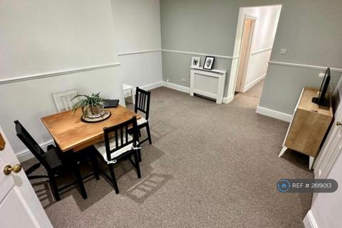 3 bedroom flat to rent, Shore Road, Ventnor, PO38