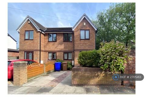 3 bedroom semi-detached house to rent, Voltaire Avenue, Salford, M6