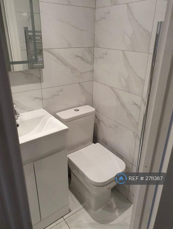 Modern Bathroom
