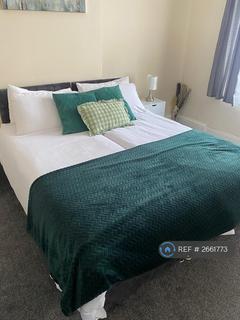 1 bedroom flat to rent, Station Road, Hayes, UB3