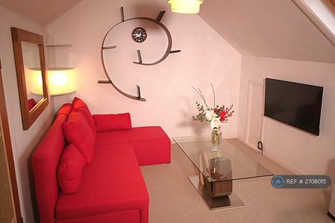 1 bedroom flat to rent, Kingscourt Road, London, SW16