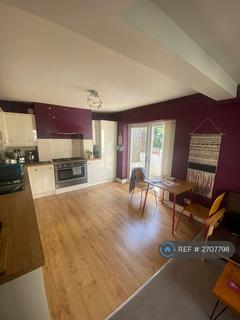 3 bedroom semi-detached house to rent, Roundhay Grove, Leeds, LS8