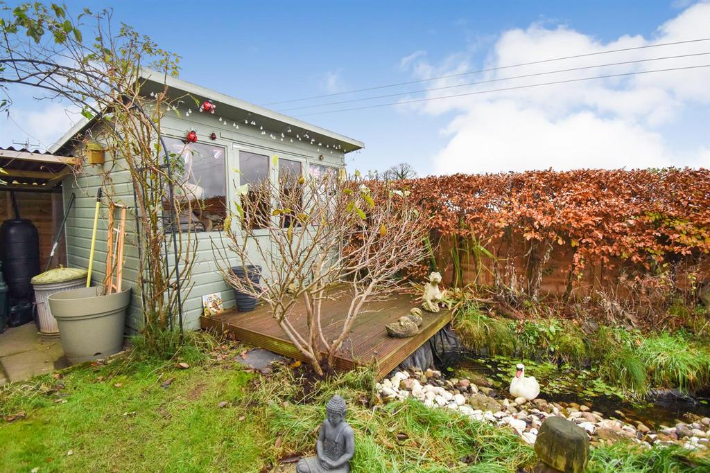 12 Croft Place e.jpg