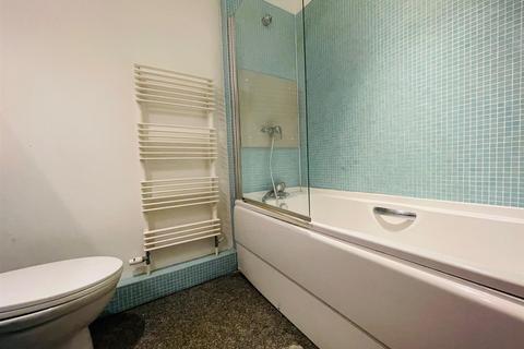 2 bedroom flat to rent, The Foister Building, Charles Street