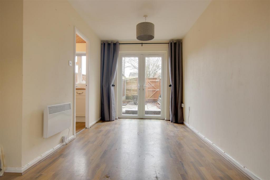 Living room 4.jpg