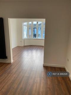 undefined, Ferncroft Avenue, London, N12
