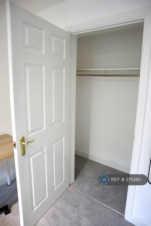 Bedroom 1 Wardrobe