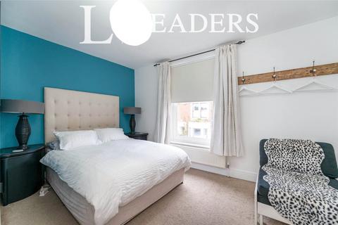 undefined, Carisbrooke Road, PO4