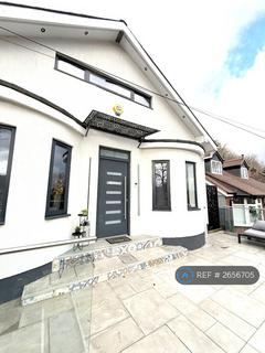 1 bedroom in a house share to rent, Milner Road, Surrey, CR3