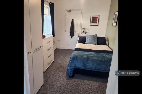 1 bedroom in a house share to rent, Station Road, Long Eaton, Nottingham, NG10