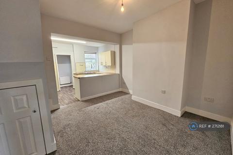 2 bedroom end of terrace house to rent, Manville Street, St. Helens, WA9