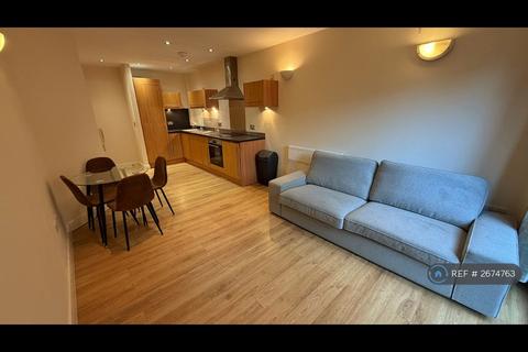 Lake House, Manchester, M15
