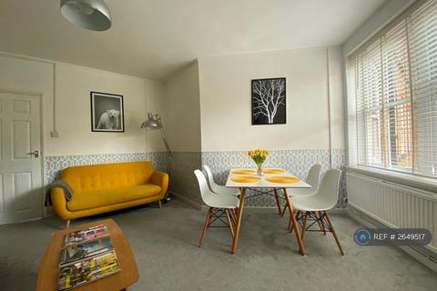 1 bedroom flat to rent, Fulham Court, Fulham, SW6