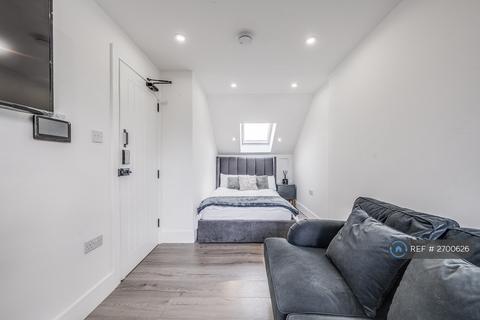 undefined, Lynton Road South, Gravesend, DA11