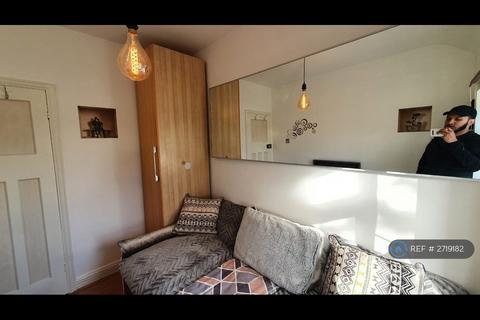 undefined, Burnside Drive, Greater-Manchester-County, M19