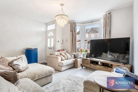 3 bedroom house for sale, Hendon Road, London, N9
