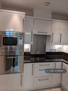 2 bedroom flat to rent, River Crescent, Nottingham, NG2