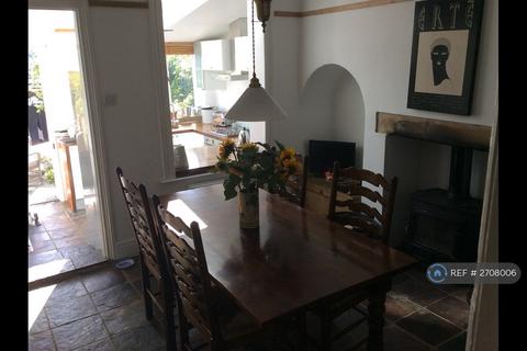 2 bedroom terraced house to rent, Lindum Avenue, Lincoln, LN2