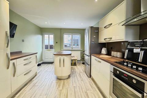 undefined, Maes Yr Awel, Pontypridd, CF37 5EW