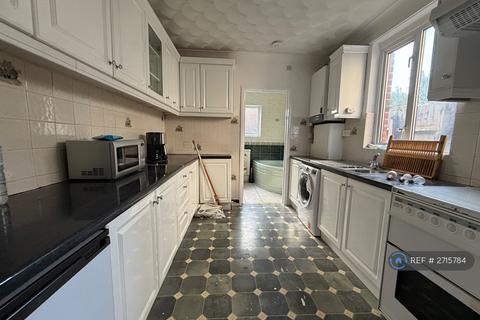 undefined, South Road, Southampton, SO17