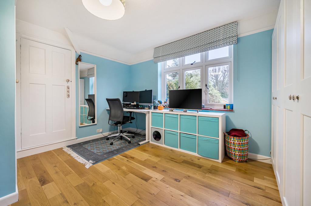 1386553-11-692db1...