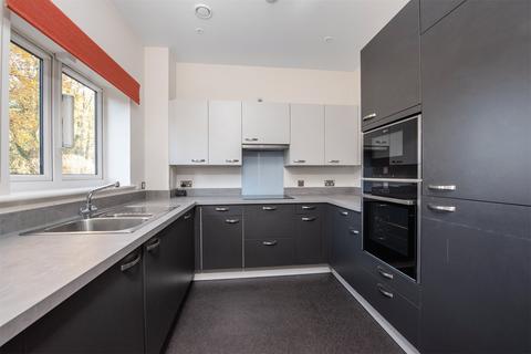 1 bedroom apartment for sale, Redfields Lane, Fleet GU52