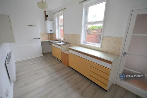 2 bedroom terraced house to rent, Dent Street, Bishop Auckland, DL14