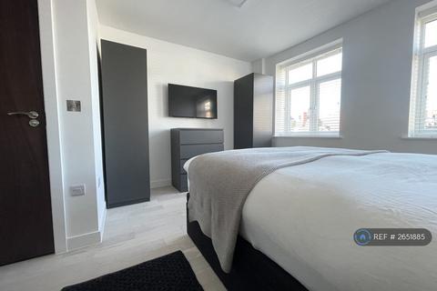 undefined, Regents Park Road, London, N3