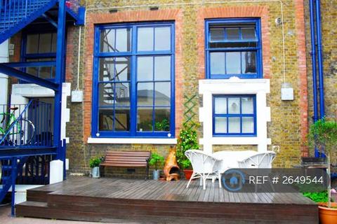 2 bedroom maisonette to rent, Principal Square, London, E9