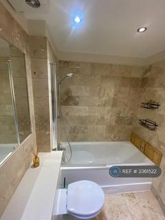 2 bedroom flat to rent, Dafson House, London, SW17