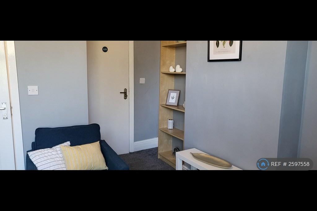 1 Bed Studio All Inclusive £685