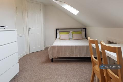1 bedroom in a house share to rent, Chester Road, Sutton Coldfiled, B73