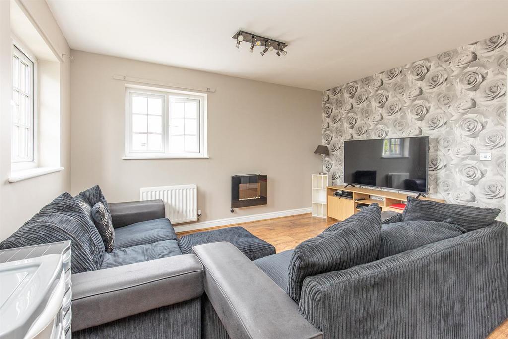 Living Room/Kitchen