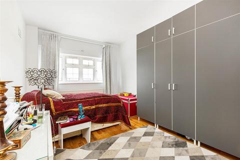 undefined, Seaforth Lodge, Barnes