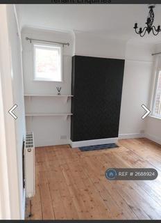3 bedroom terraced house to rent, Purley, Purley, CR8